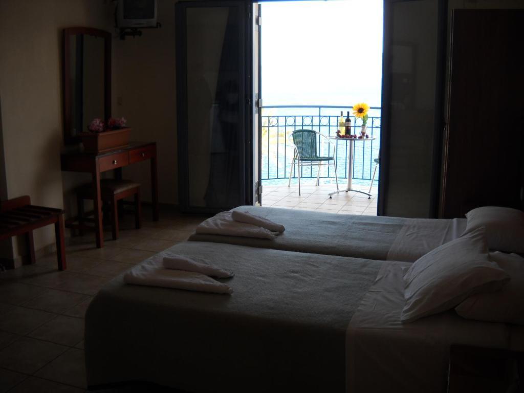 Olive Bay Hotel Agia Efimia Cameră foto